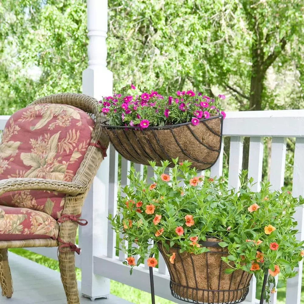 Gilbert & Bennett 36.00 in. x 9.50 in. Black Steel Window Boxes & Troughs 6 Gilbert & Bennett 36.00 in. x 9.50 in. Black Steel Window Boxes & Troughs - Image 6