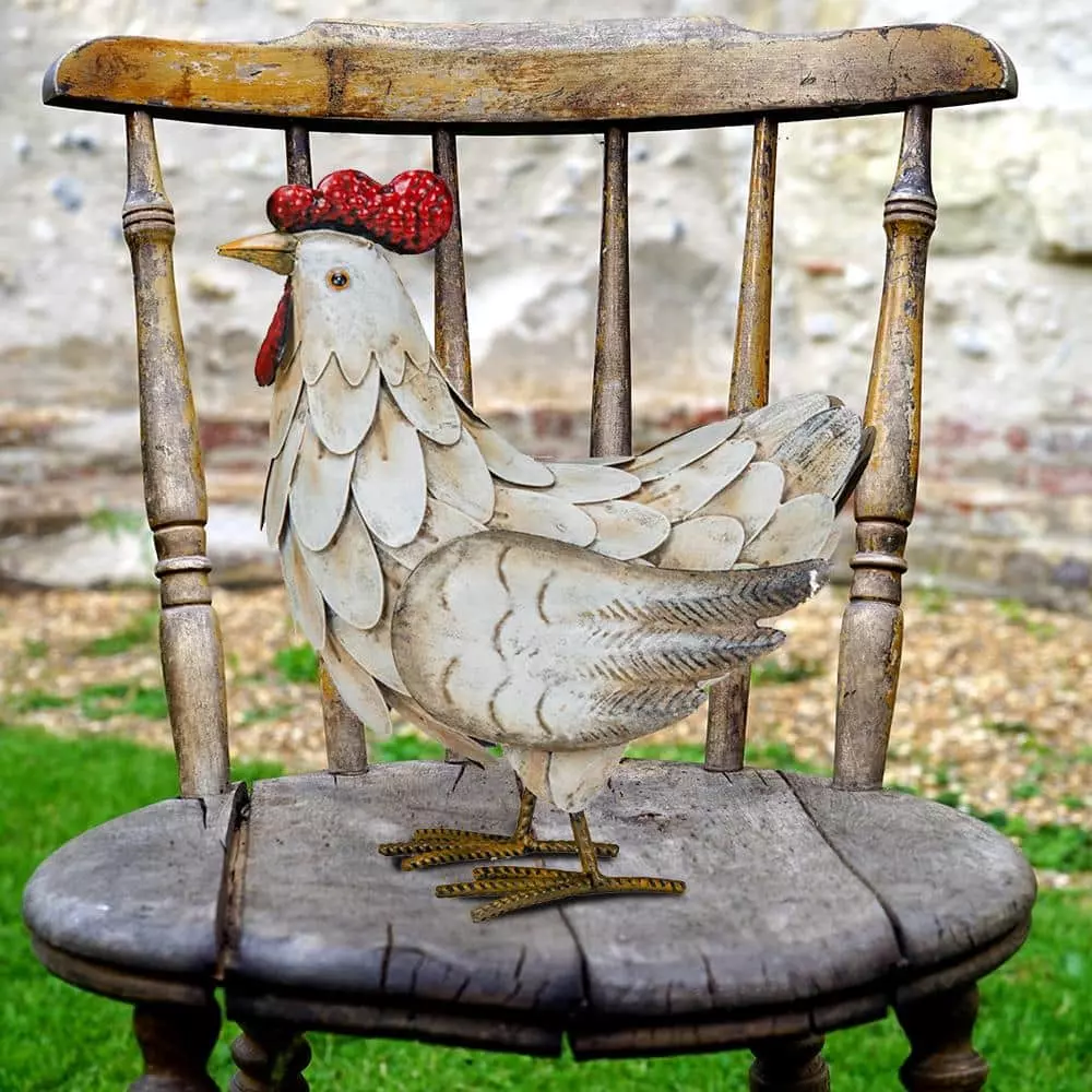 Seasonal Abode Inc Valence White/Red Iron Hen 6 Seasonal Abode Inc Valence White/Red Iron Hen - Image 6